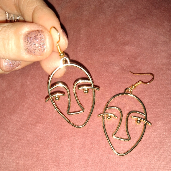 BOGO Abstract Face Earrings Artistic Outline Eyes Eyelashes Gold Line Art New - Picture 3 of 8